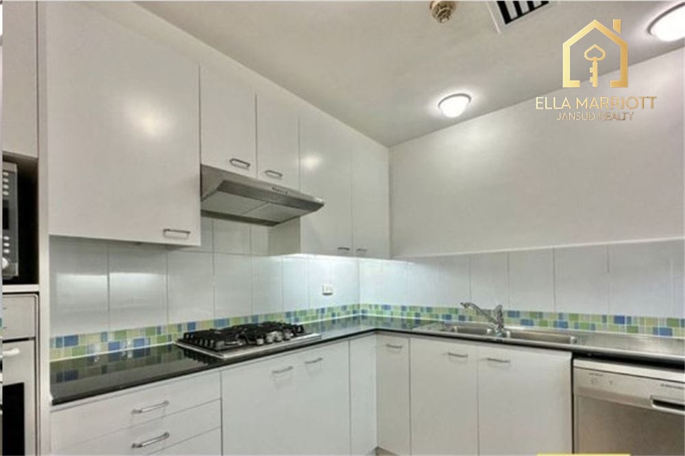 Rent 80K | 148sqm 3BR Low-Rise | Sathorn Soi 1 | Walk to MRT Lumpini 6