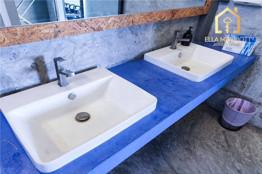 Commercial Building Great Condition- Sukhumvit 101 103