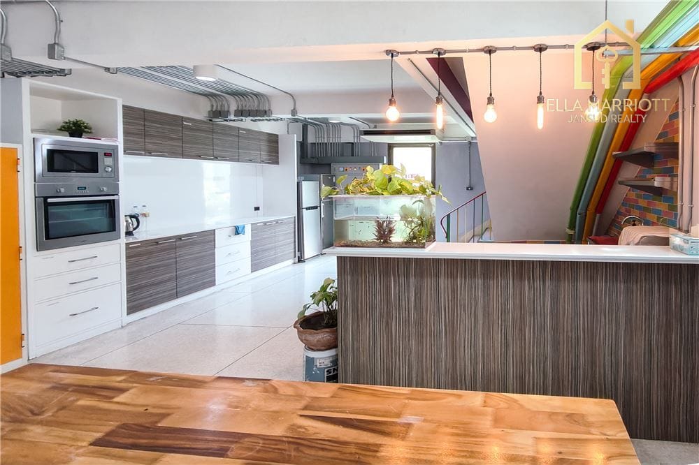 Commercial Building Great Condition- Sukhumvit 101 12