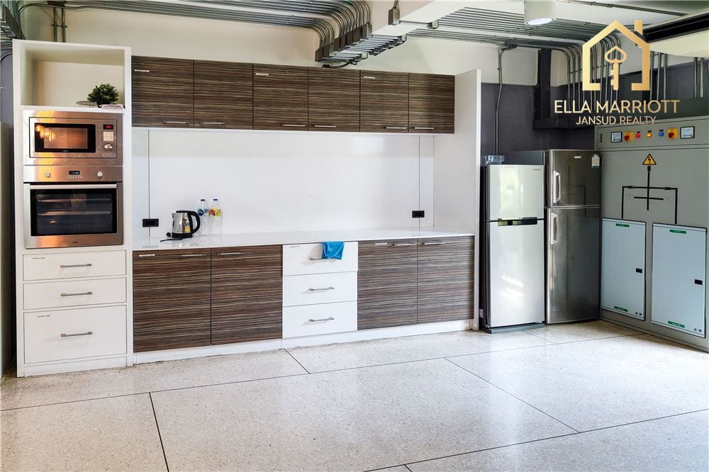 Commercial Building Great Condition- Sukhumvit 101 14