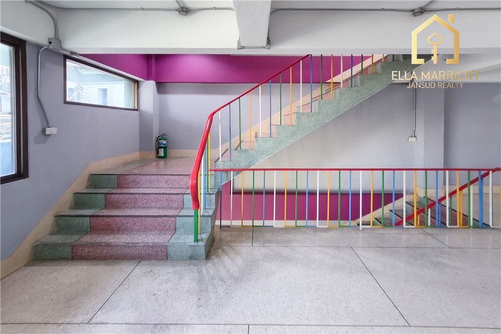 Commercial Building Great Condition- Sukhumvit 101 36