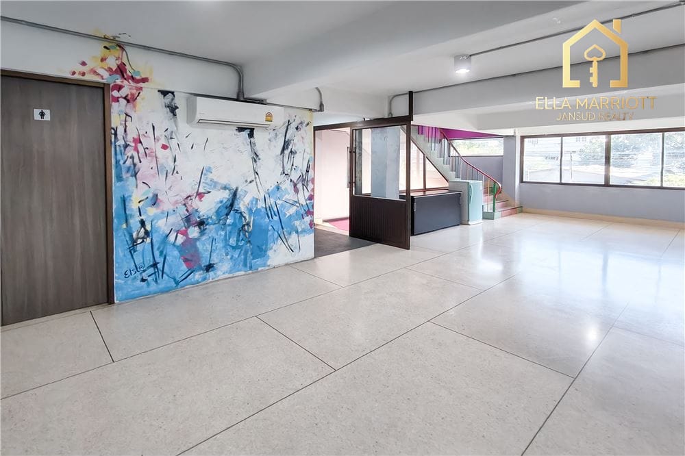 Commercial Building Great Condition- Sukhumvit 101 41