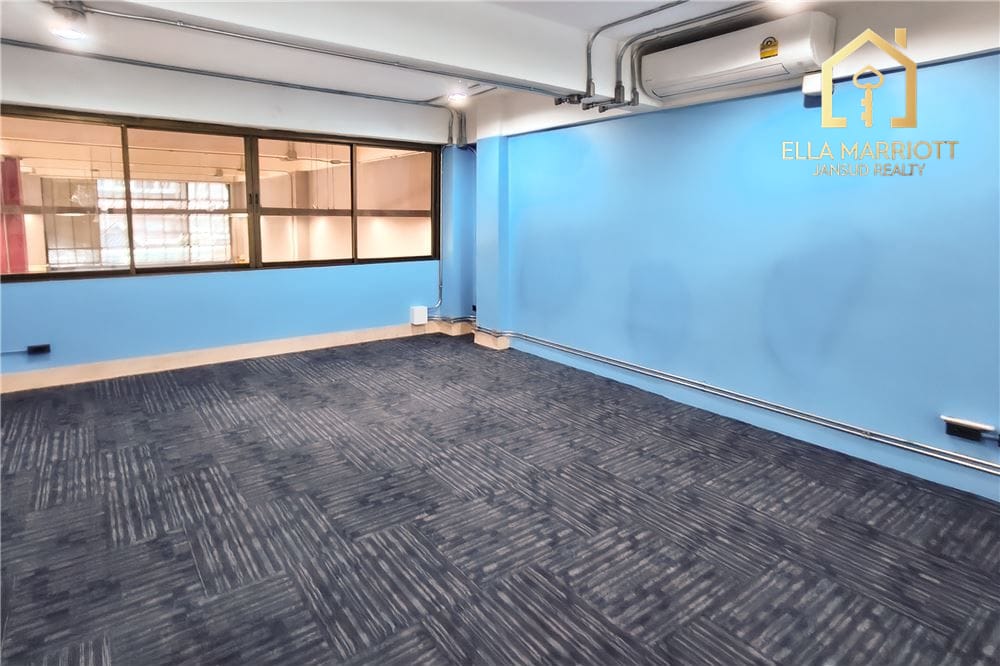 Commercial Building Great Condition- Sukhumvit 101 42
