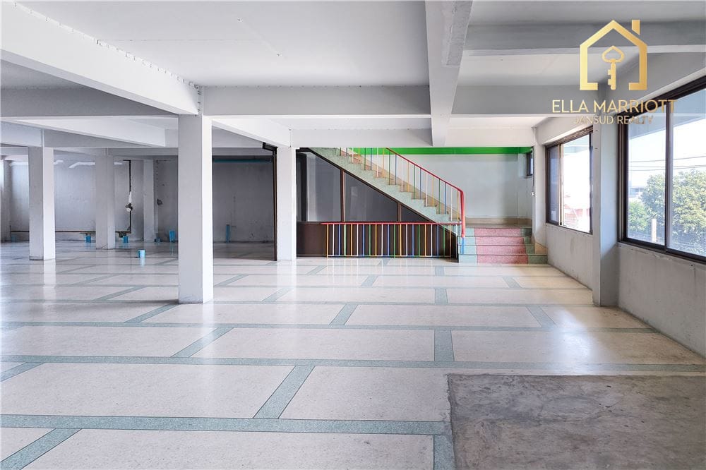 Commercial Building Great Condition- Sukhumvit 101 55