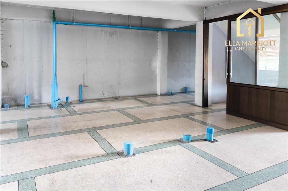 Commercial Building Great Condition- Sukhumvit 101 59