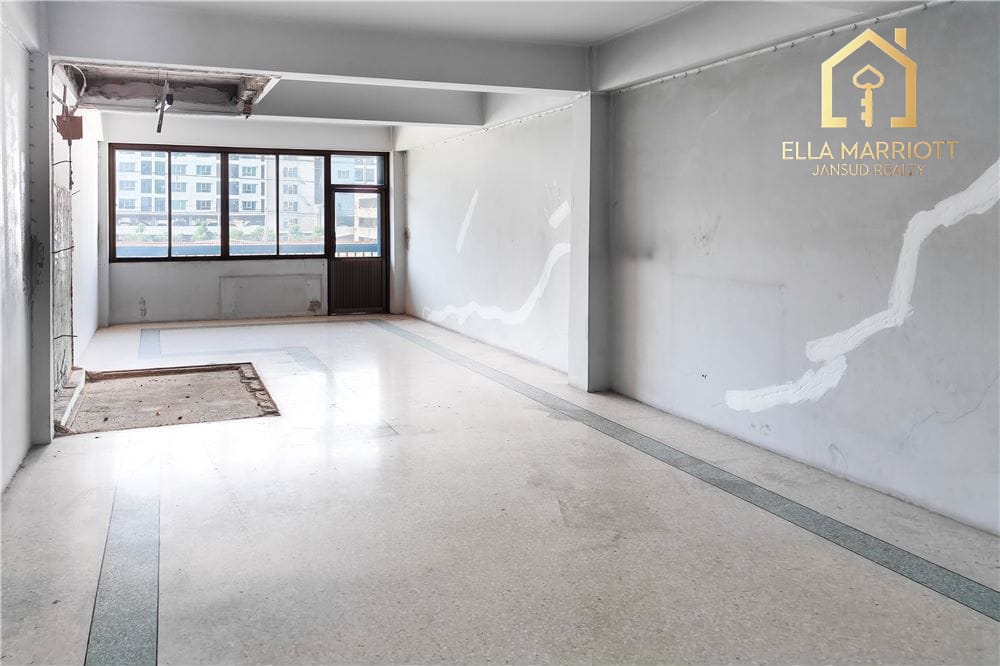 Commercial Building Great Condition- Sukhumvit 101 61