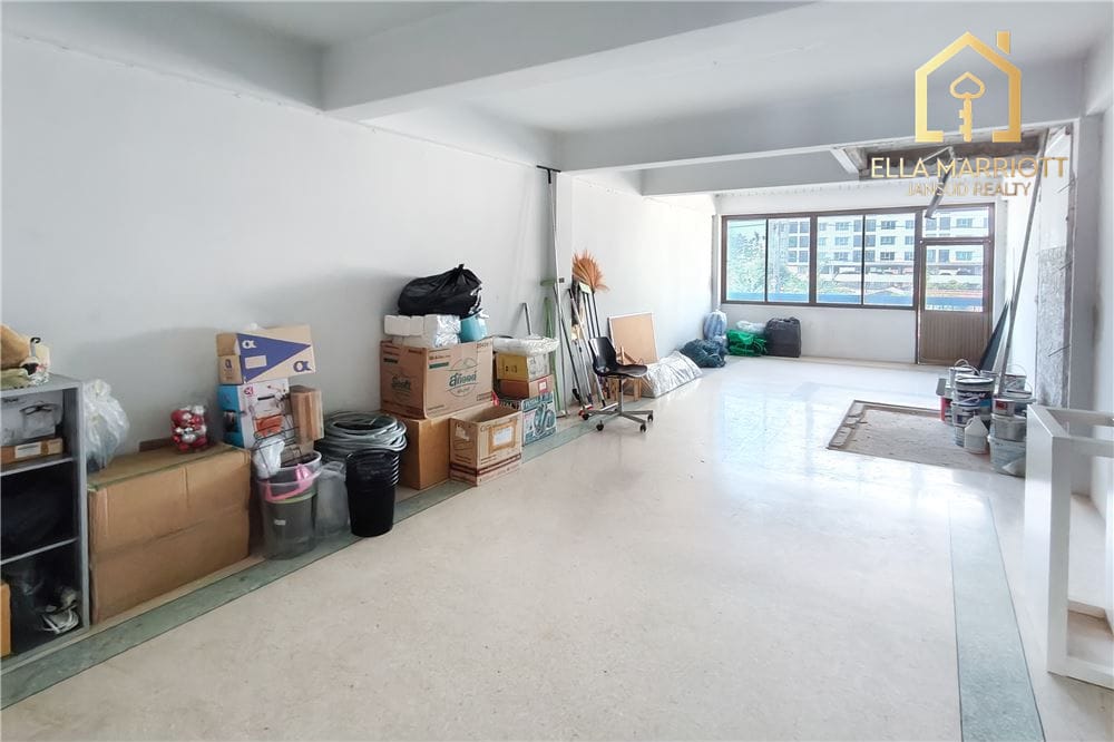 Commercial Building Great Condition- Sukhumvit 101 63