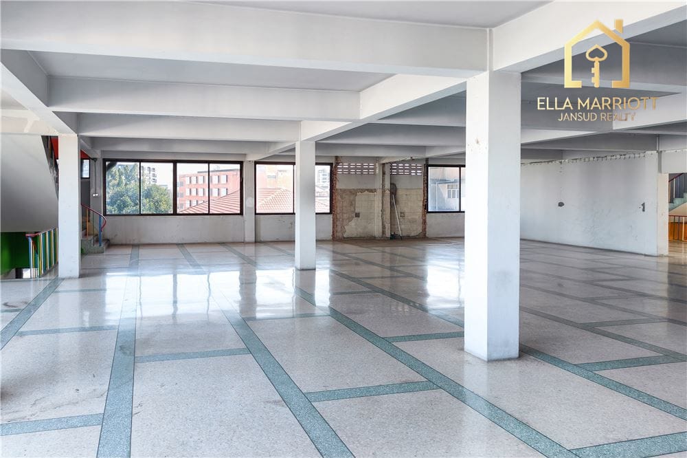 Commercial Building Great Condition- Sukhumvit 101 81
