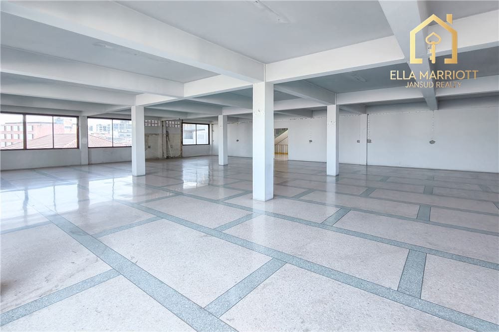 Commercial Building Great Condition- Sukhumvit 101 86