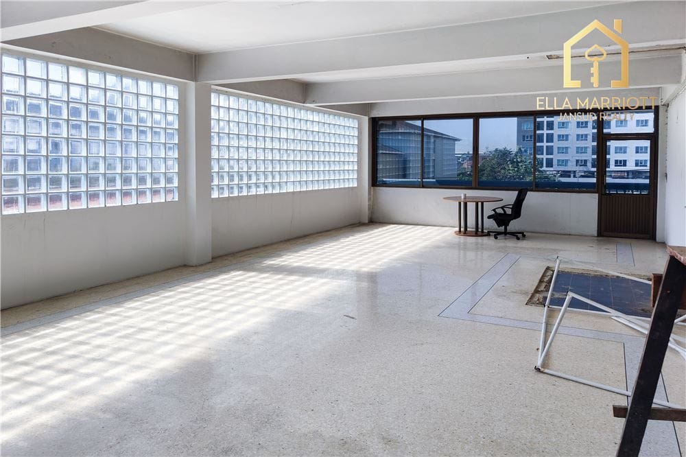 Commercial Building Great Condition- Sukhumvit 101 88