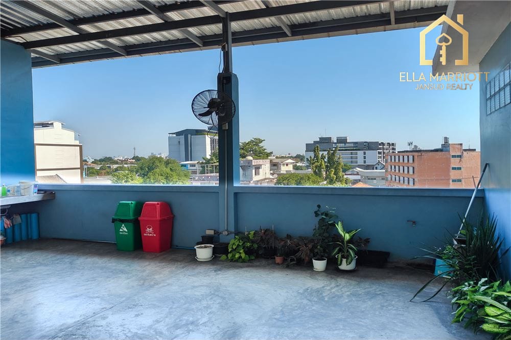 Commercial Building Great Condition- Sukhumvit 101 91