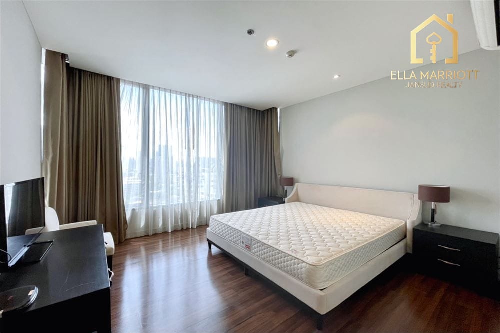Rent 70K | 113sqm Reno 2BR | High Floor | 200m to BTS Chong Nonsi 8