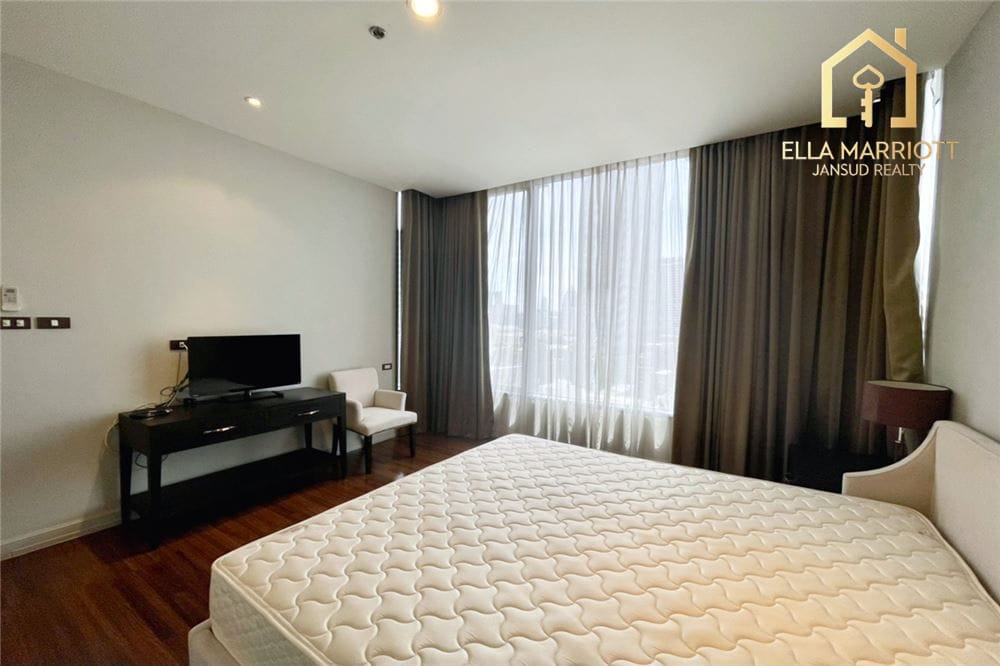 Rent 70K | 113sqm Reno 2BR | High Floor | 200m to BTS Chong Nonsi 9
