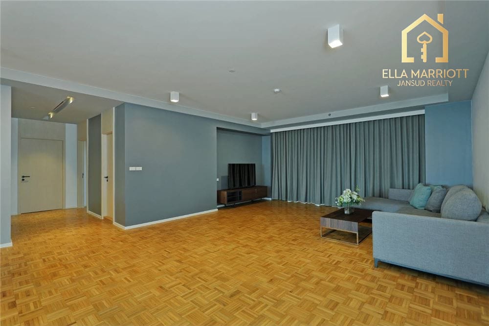 Rent 128.4K | 202sqm 3BR 3BA High-Rise | Cat-Friendly | Phrom Phong 2
