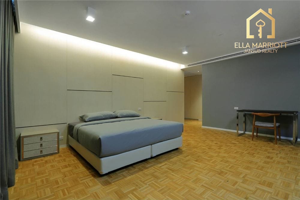 Rent 128.4K | 202sqm 3BR 3BA High-Rise | Cat-Friendly | Phrom Phong 5