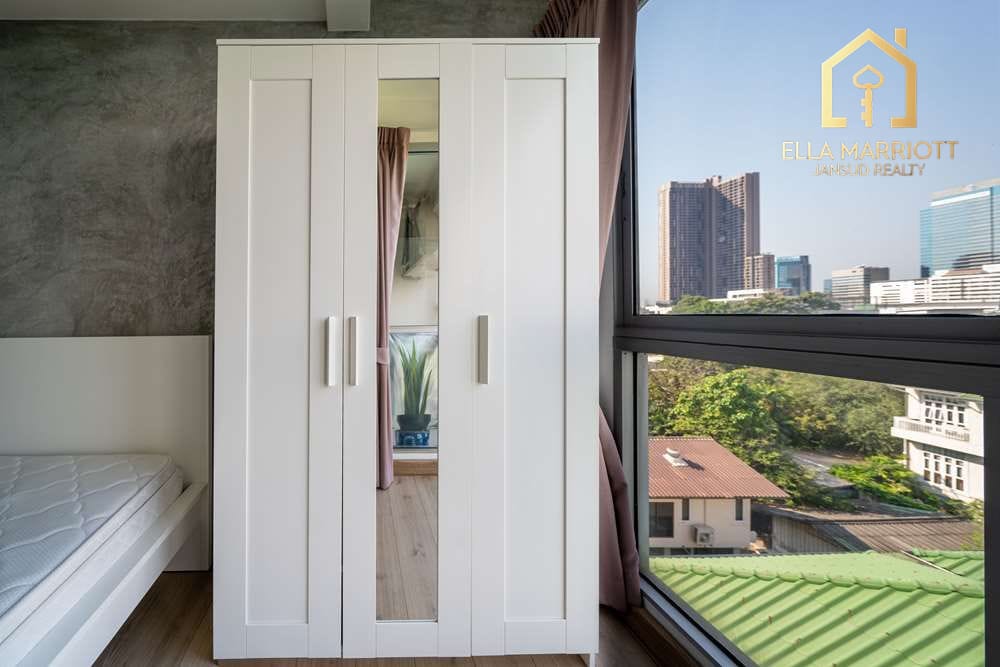 1 Bed Studio Condo for Sale, 7 Mins Walk to BTS Thonglor 16