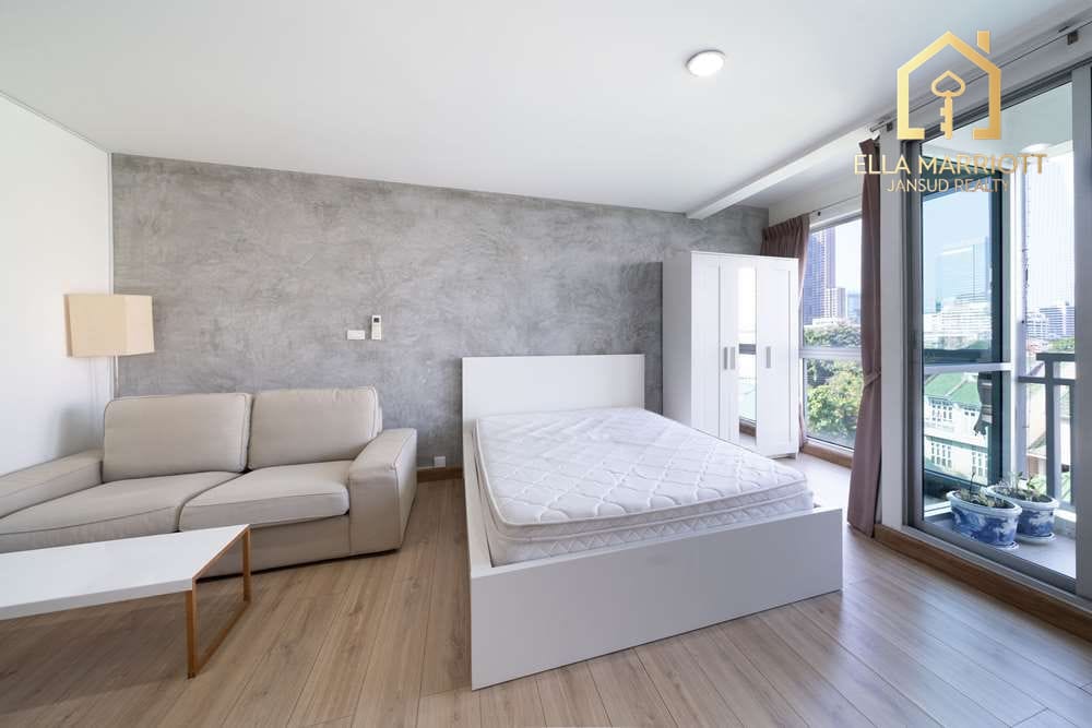 1 Bed Studio Condo for Sale, 7 Mins Walk to BTS Thonglor 2