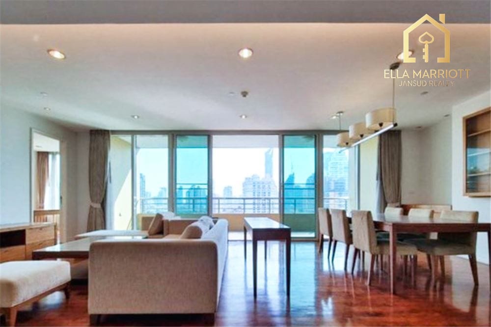 Spacious 3+1BR Condo on High Floor in Sukhumvit 39 | 215sqm | Tennis Court | Near BTS 2