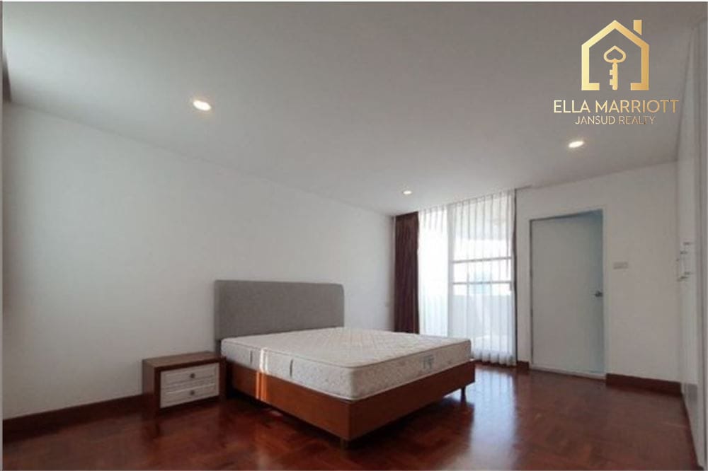 Luxury 3BR Pet-Friendly Condo for Rent on Sukhumvit 24 12
