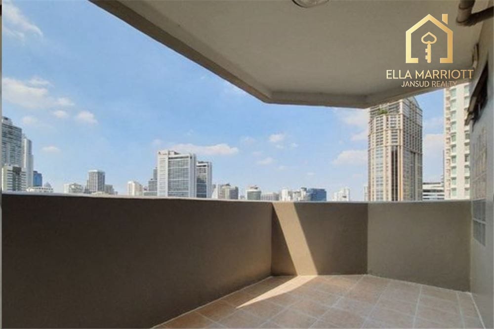Luxury 3BR Pet-Friendly Condo for Rent on Sukhumvit 24 15
