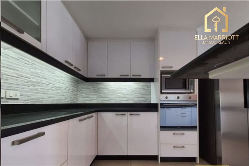 Luxury 3BR Pet-Friendly Condo for Rent on Sukhumvit 24 6