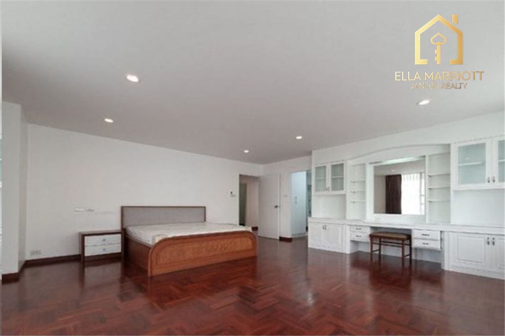 Luxury 3BR Pet-Friendly Condo for Rent on Sukhumvit 24 9