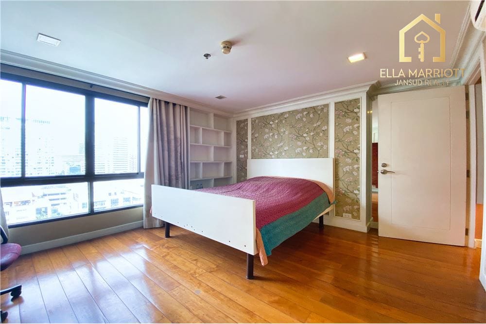 2-Zimmer-Eigentumswohnung in Phrom Phong zu verkaufen - 79m² im 11. Stock, 17 Gehminuten zur BTS, mit Mieter verkauft. 10