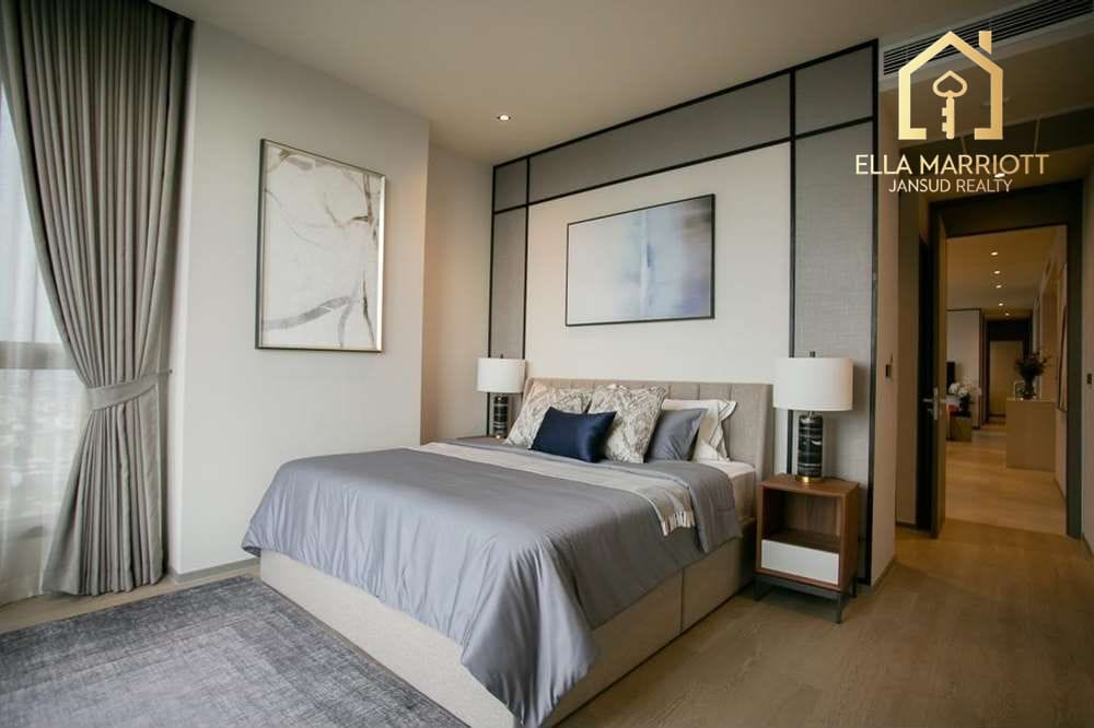 Beautiful 3 Bedrooms 3 Bathrooms on Sukhumvit road. 11