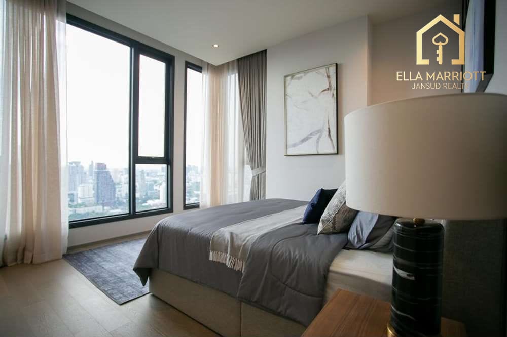 Beautiful 3 Bedrooms 3 Bathrooms on Sukhumvit road. 13