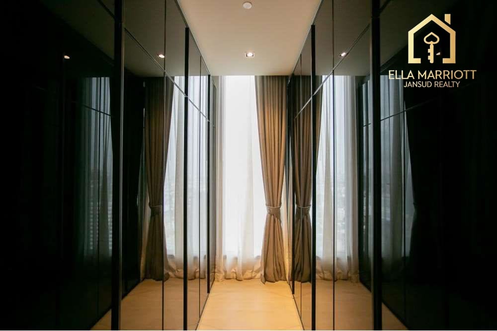 Beautiful 3 Bedrooms 3 Bathrooms on Sukhumvit road. 14