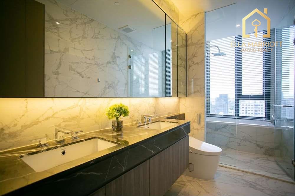 Beautiful 3 Bedrooms 3 Bathrooms on Sukhumvit road. 18