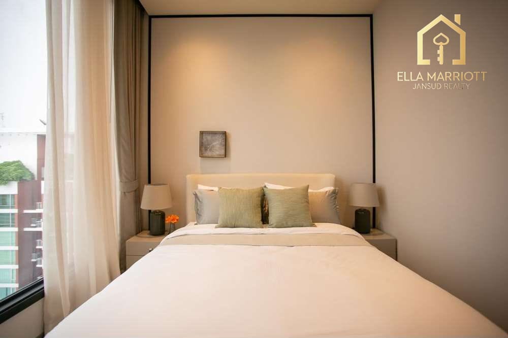 Beautiful 3 Bedrooms 3 Bathrooms on Sukhumvit road. 21