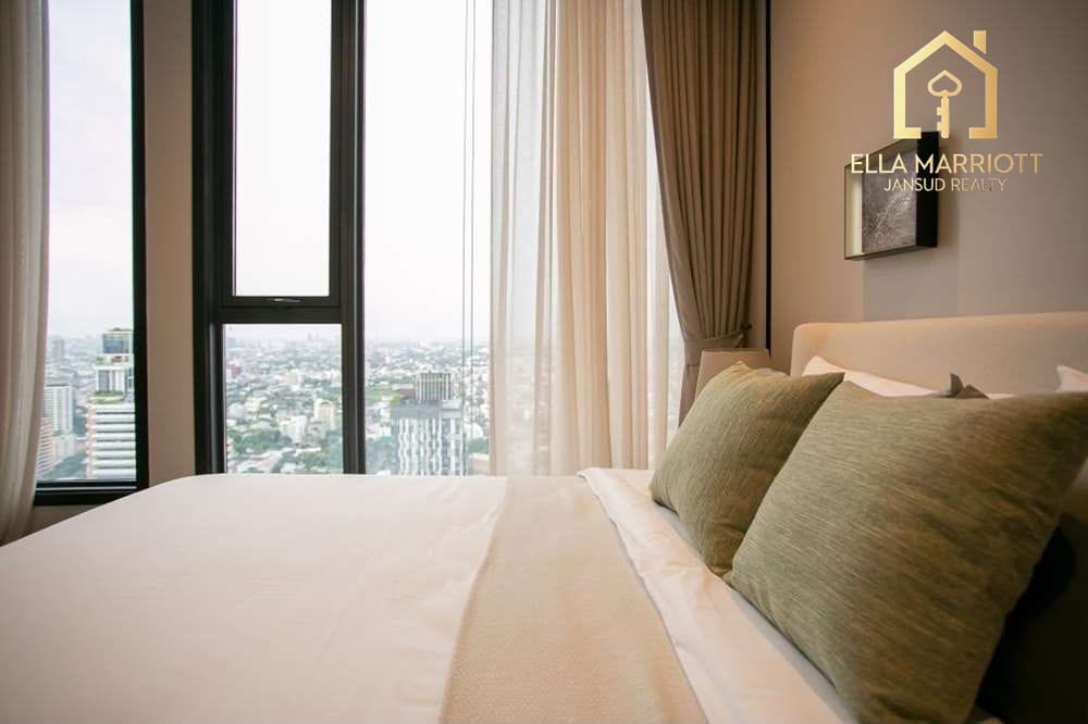 Beautiful 3 Bedrooms 3 Bathrooms on Sukhumvit road. 24