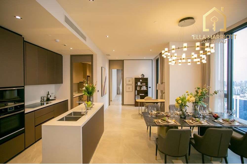 Beautiful 3 Bedrooms 3 Bathrooms on Sukhumvit road. 3