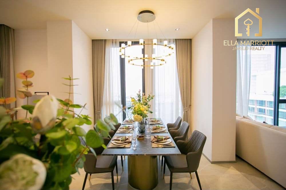Beautiful 3 Bedrooms 3 Bathrooms on Sukhumvit road. 6