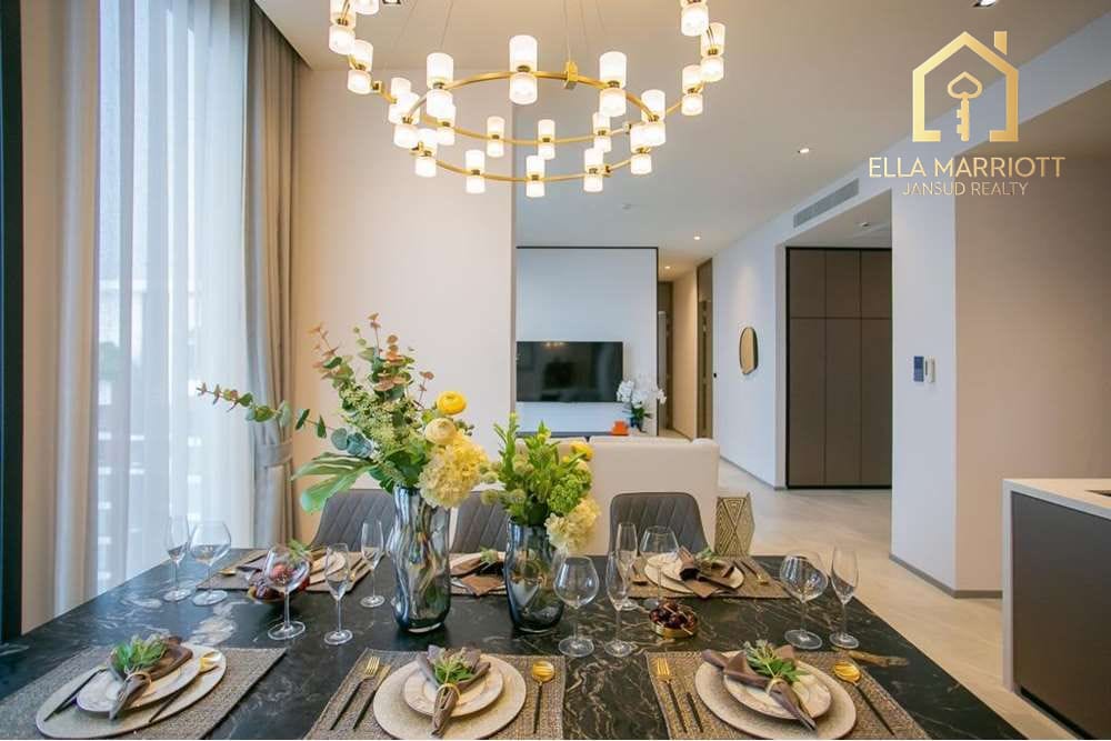 Beautiful 3 Bedrooms 3 Bathrooms on Sukhumvit road. 7