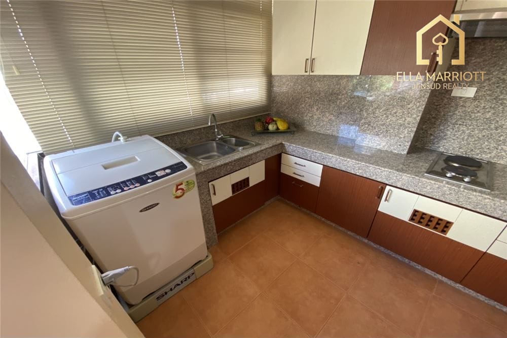 1 Schlafzimmer Wohnung zur Miete für 35.000 | 60m² mit Balkon Nähe BTS Phrom Phong 9