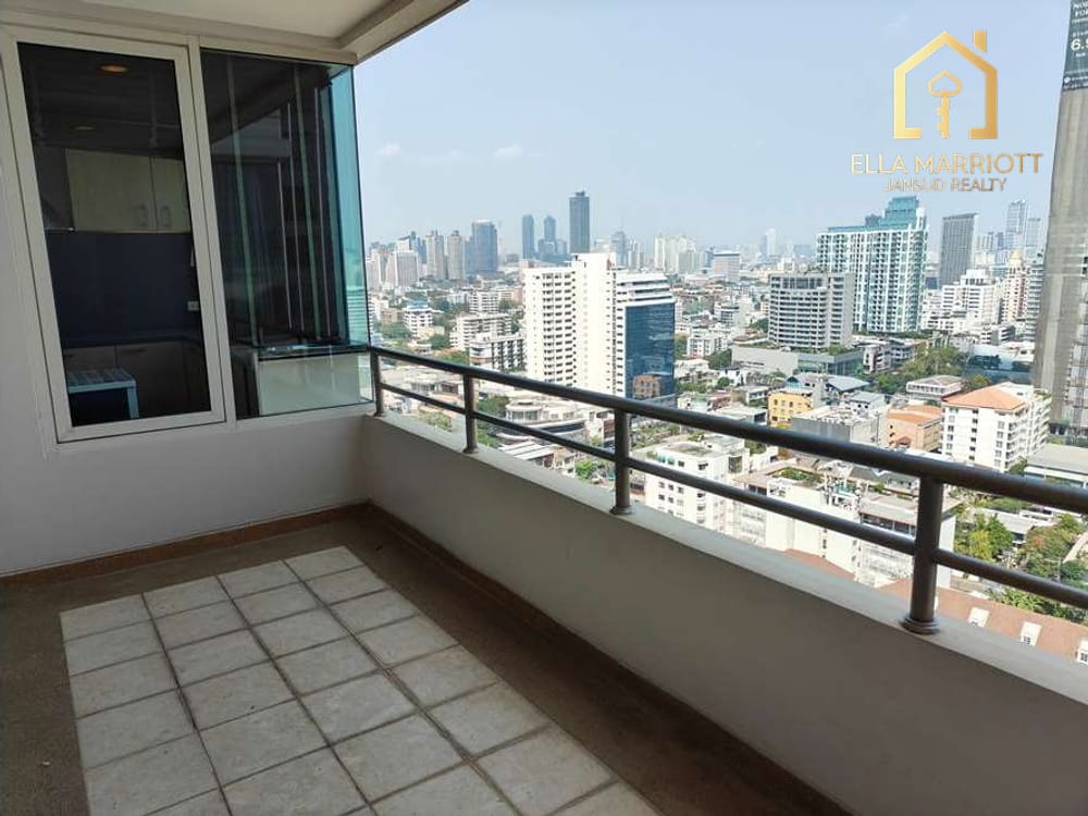 Spacious Luxury Condo Steps from BTS Thong Lo - 18 Min Walk 12