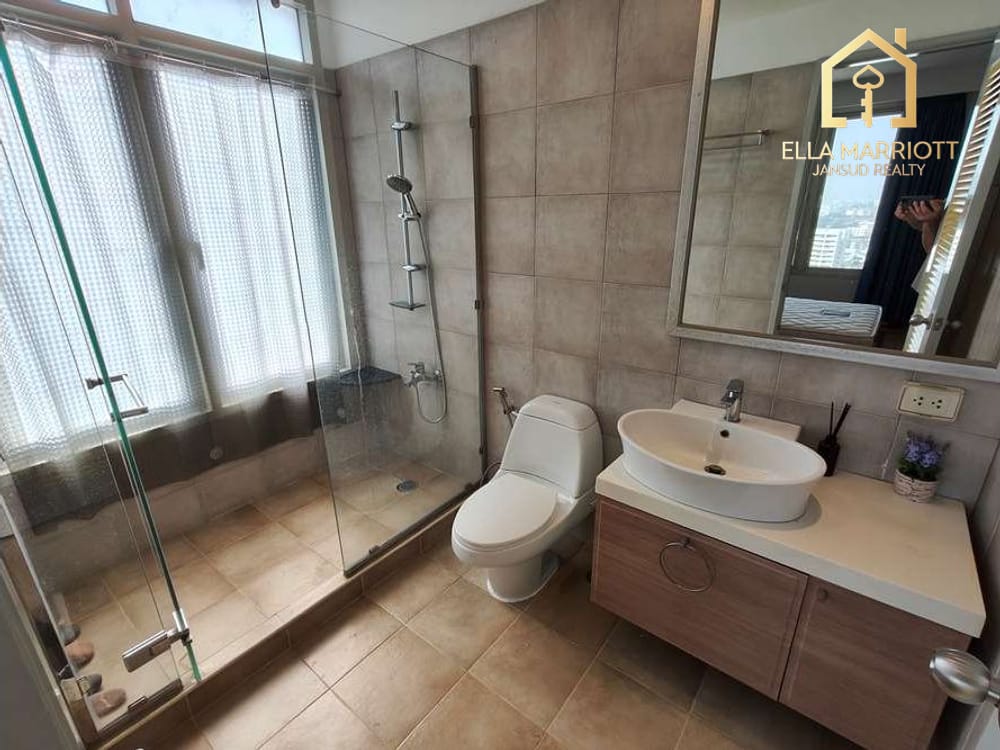 Spacious Luxury Condo Steps from BTS Thong Lo - 18 Min Walk 19