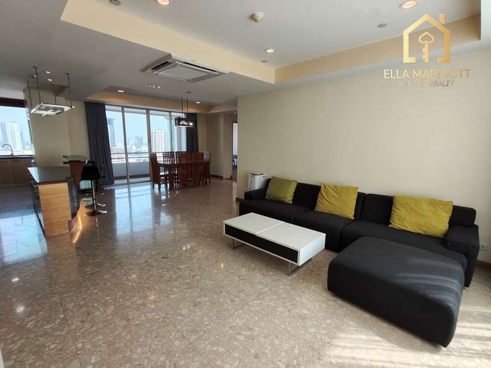 Spacious Luxury Condo Steps from BTS Thong Lo - 18 Min Walk 2