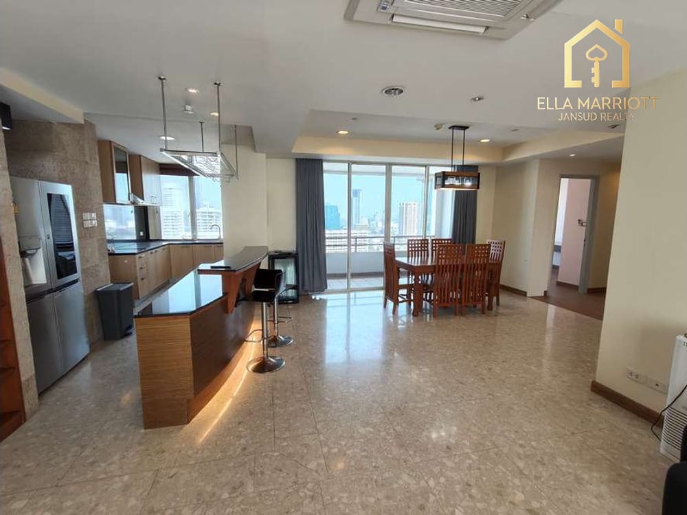 Spacious Luxury Condo Steps from BTS Thong Lo - 18 Min Walk 3
