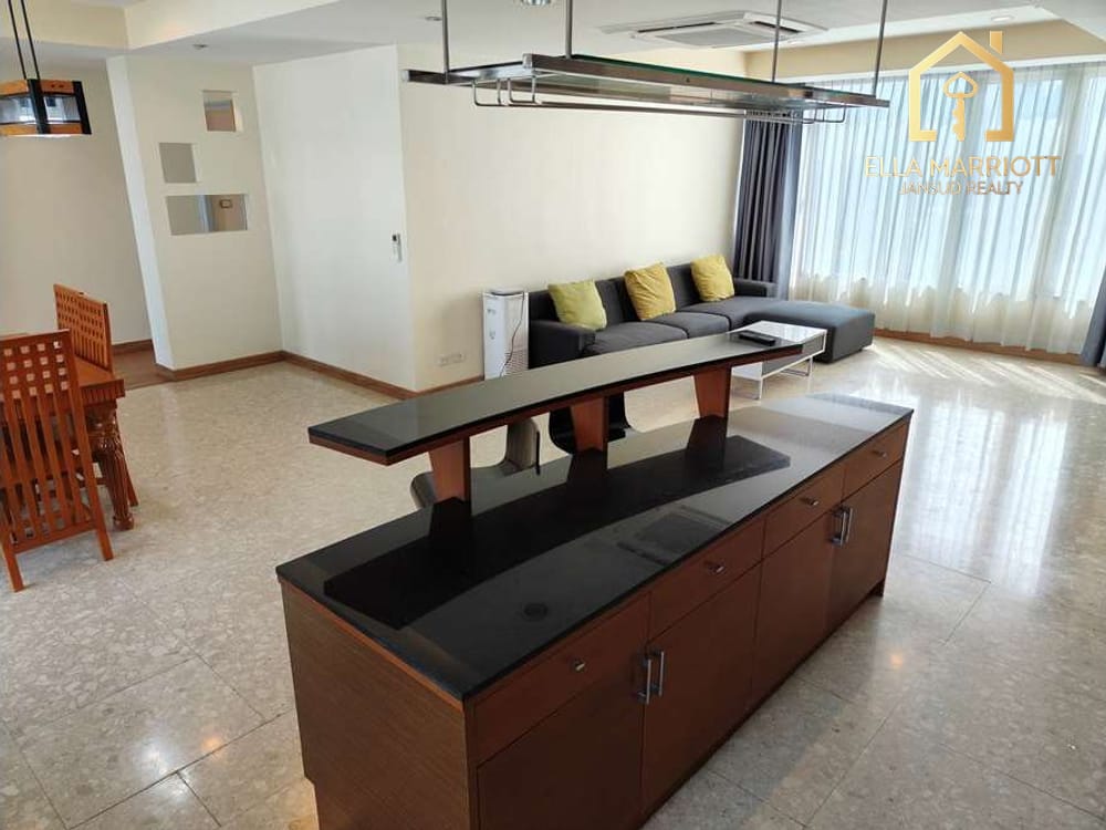 Spacious Luxury Condo Steps from BTS Thong Lo - 18 Min Walk 9