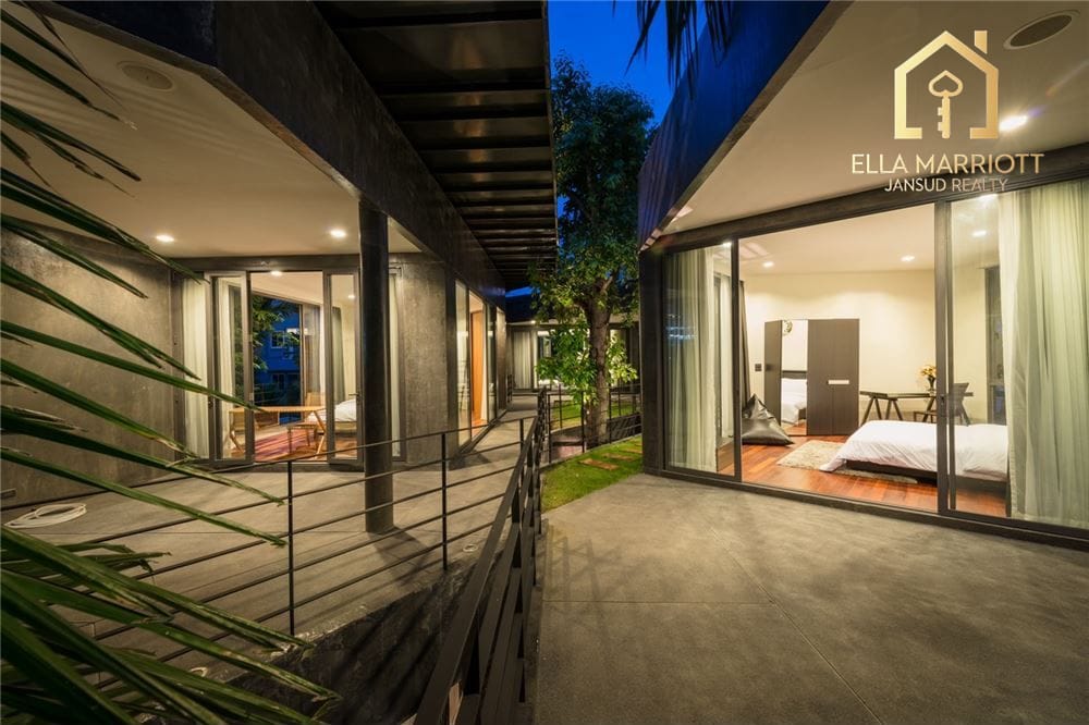 For Sale with Tenant Single House with Private Pool on Sukhumvit 26 5