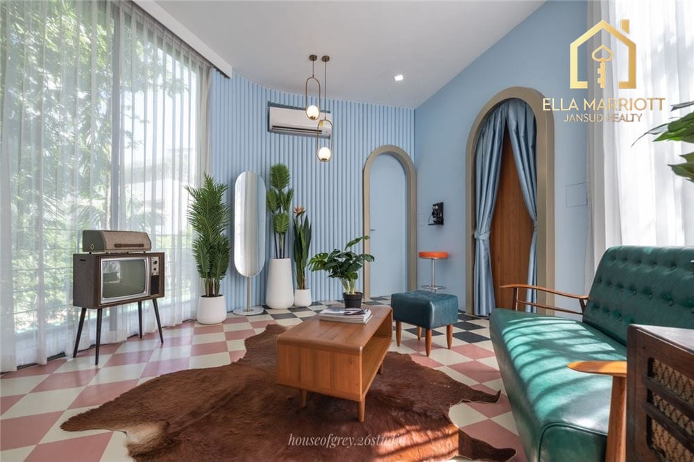 For Sale with Tenant Single House with Private Pool on Sukhumvit 26 9