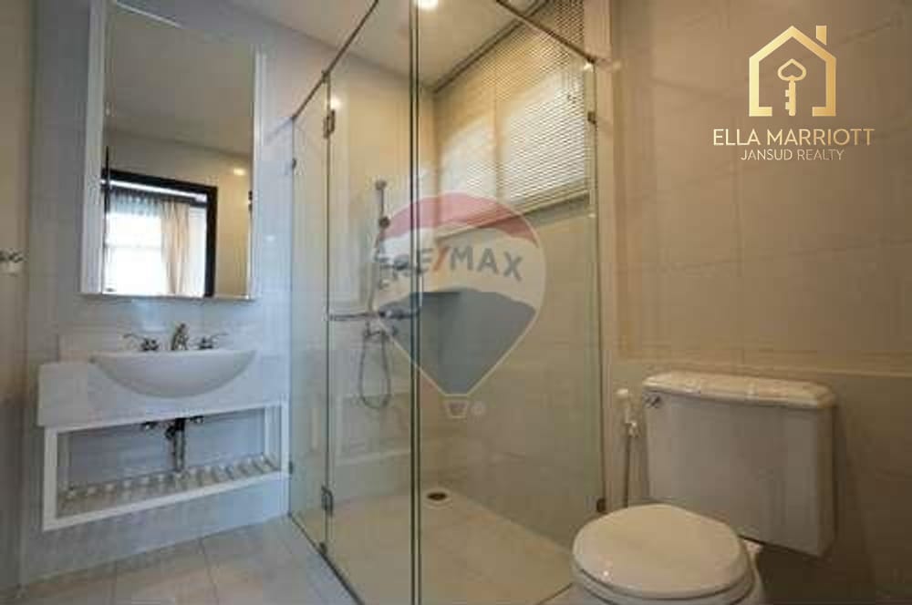Geräumiges 5-Schlafzimmer-Einfamilienhaus mit Pool und Jacuzzi in Sathorn-Narathiwas – 426 m² 12