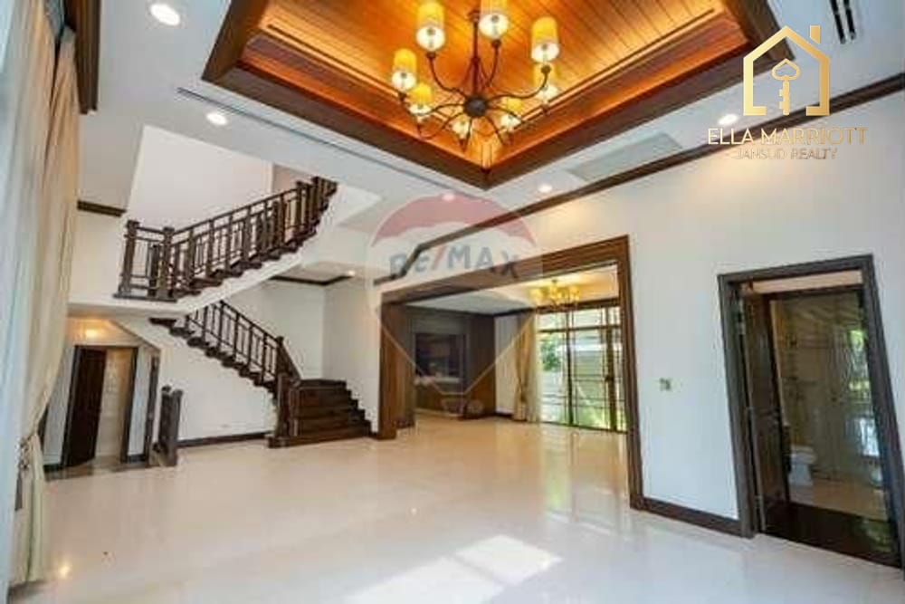Geräumiges 5-Schlafzimmer-Einfamilienhaus mit Pool und Jacuzzi in Sathorn-Narathiwas – 426 m² 4