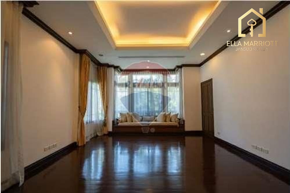 Geräumiges 5-Schlafzimmer-Einfamilienhaus mit Pool und Jacuzzi in Sathorn-Narathiwas – 426 m² 8