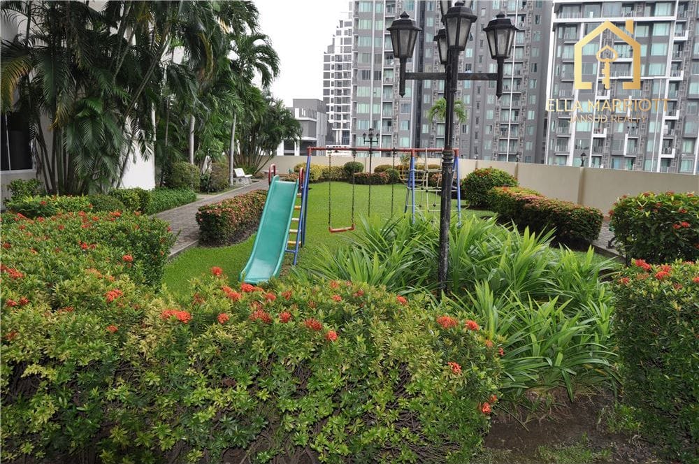 3-Bedroom Condo in Heart of Central Bangkok 21