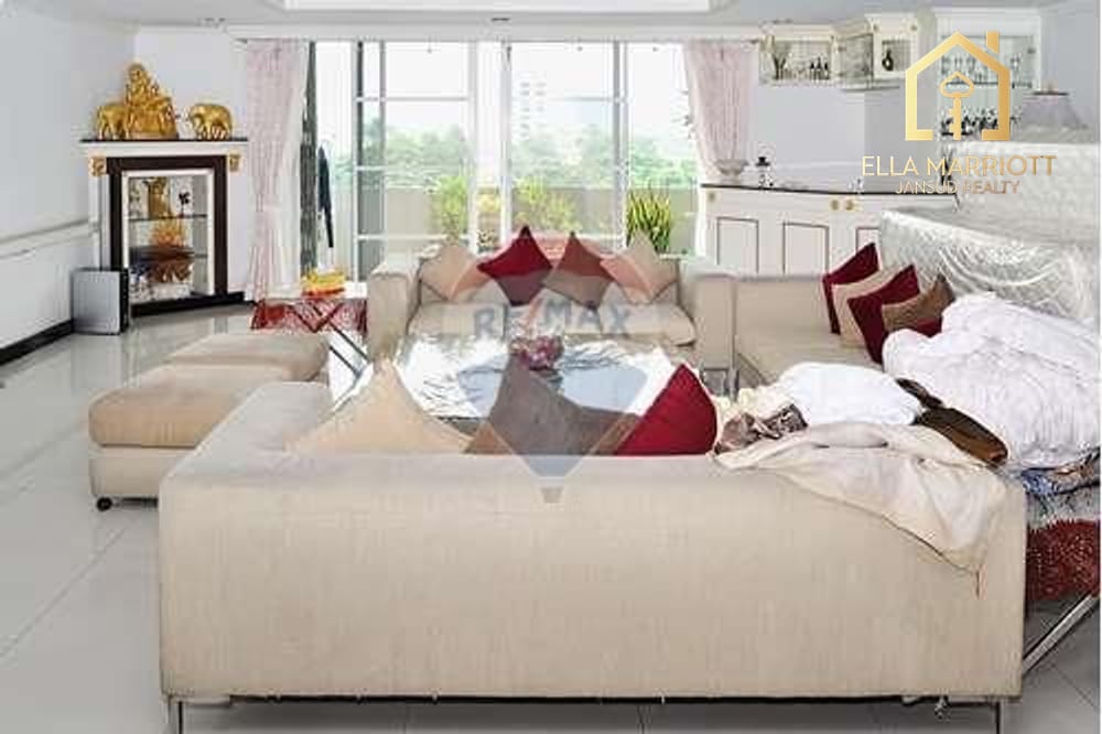 3-Bedroom Condo in Heart of Central Bangkok 3