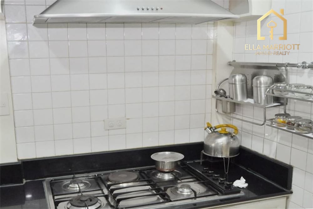 3-Bedroom Condo in Heart of Central Bangkok 8